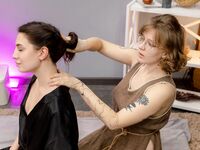 Shoulders Oil Massage by Yolana