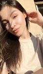 Jana (Model Profile)