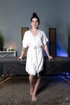 Relaxing NU Shoulders Massage by Yolana