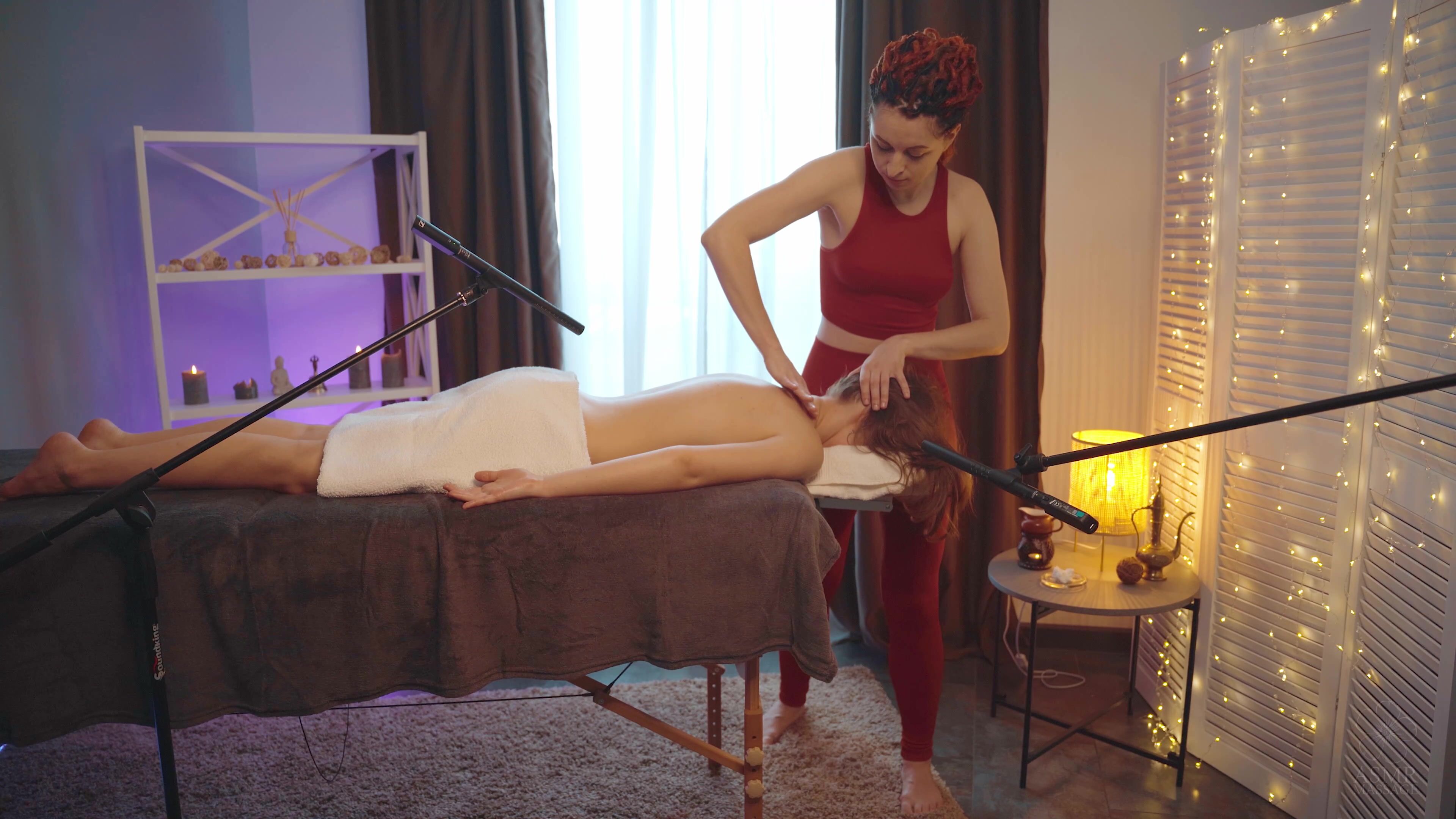 Back Massage by Anna (NU Highlights)