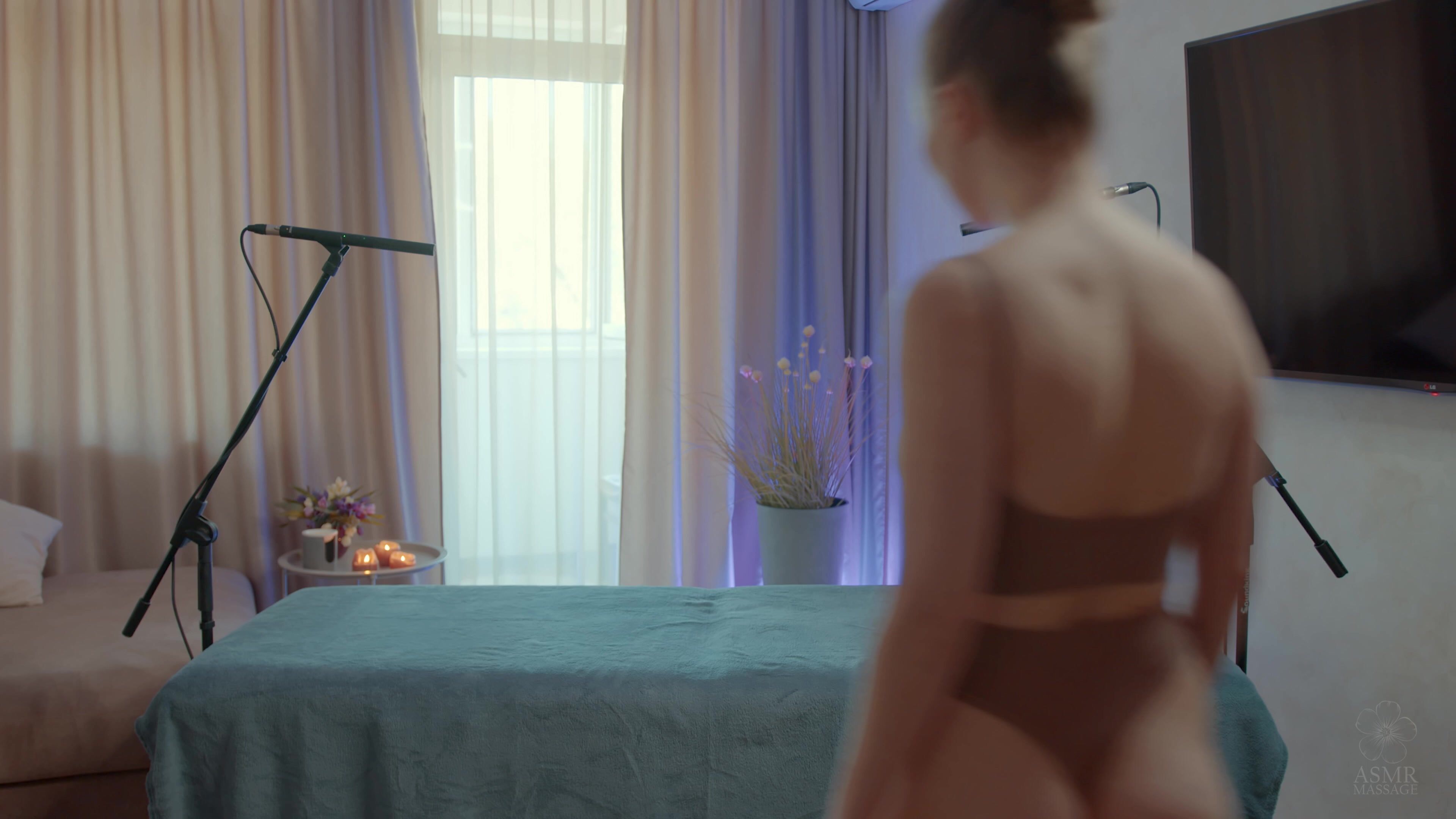 Shoulders and Neck Massage by Lina to Scarlet