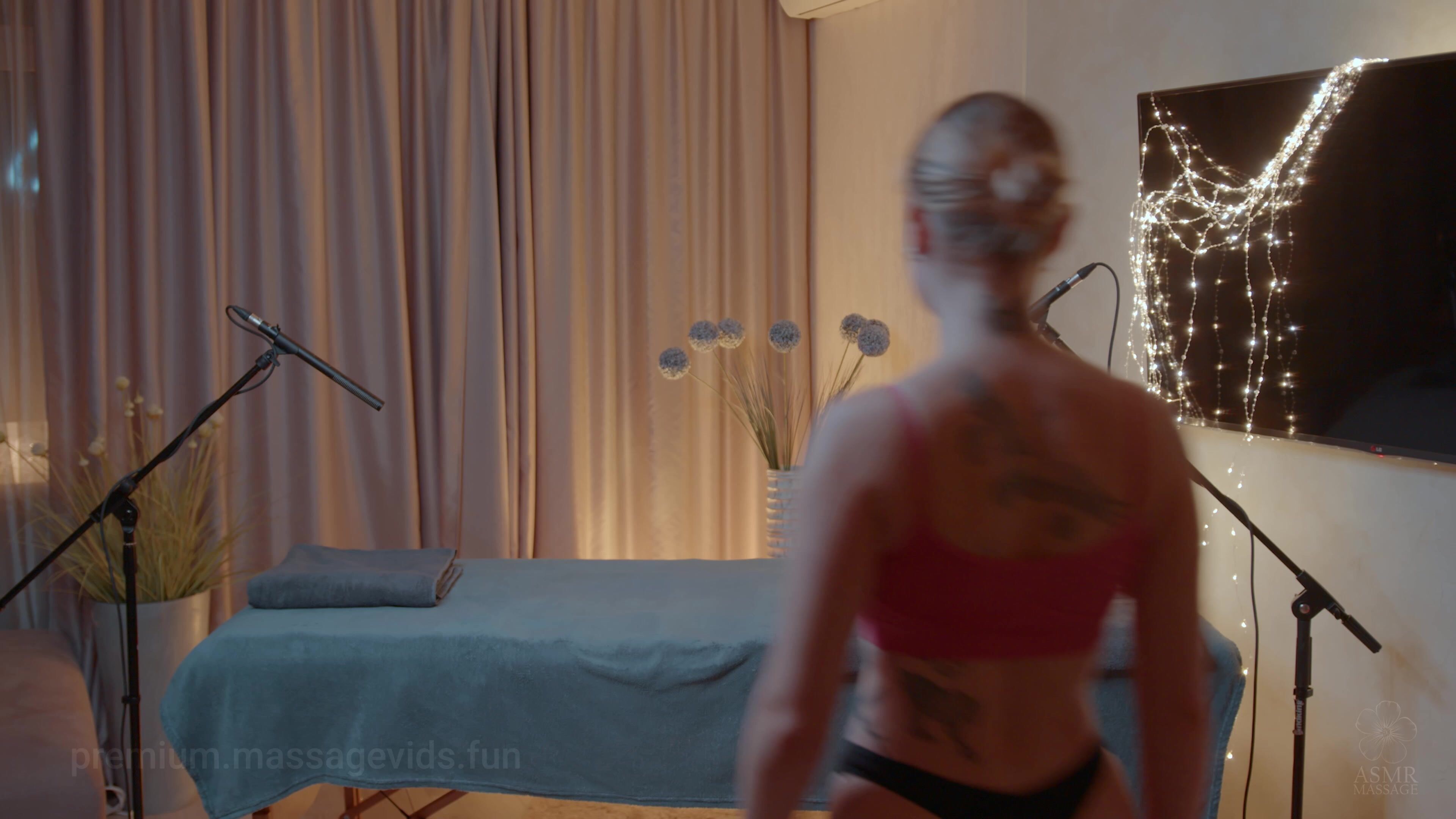 Back Massage by Anna to Tory