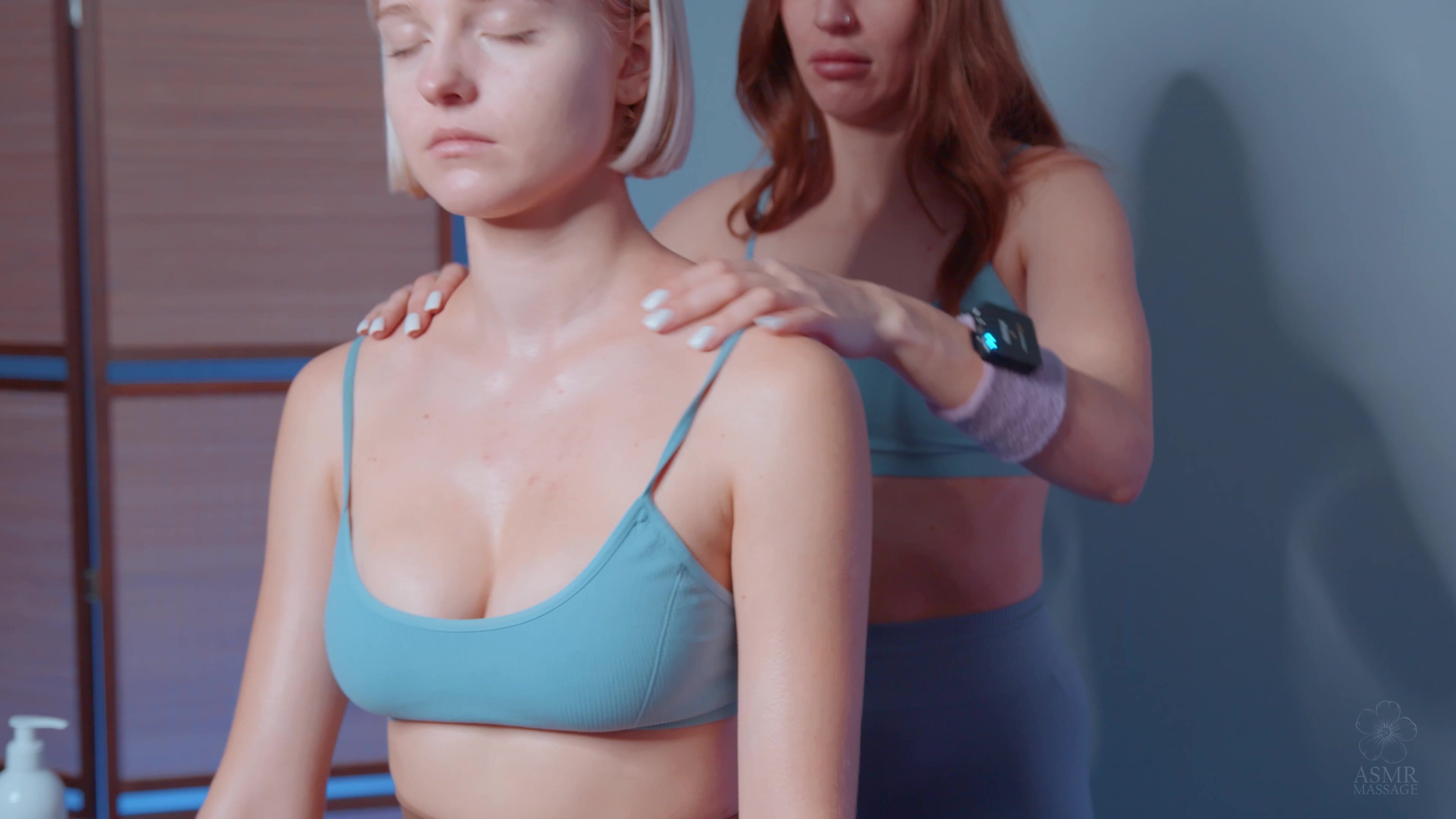 Shoulders Massage by Olga to Alice