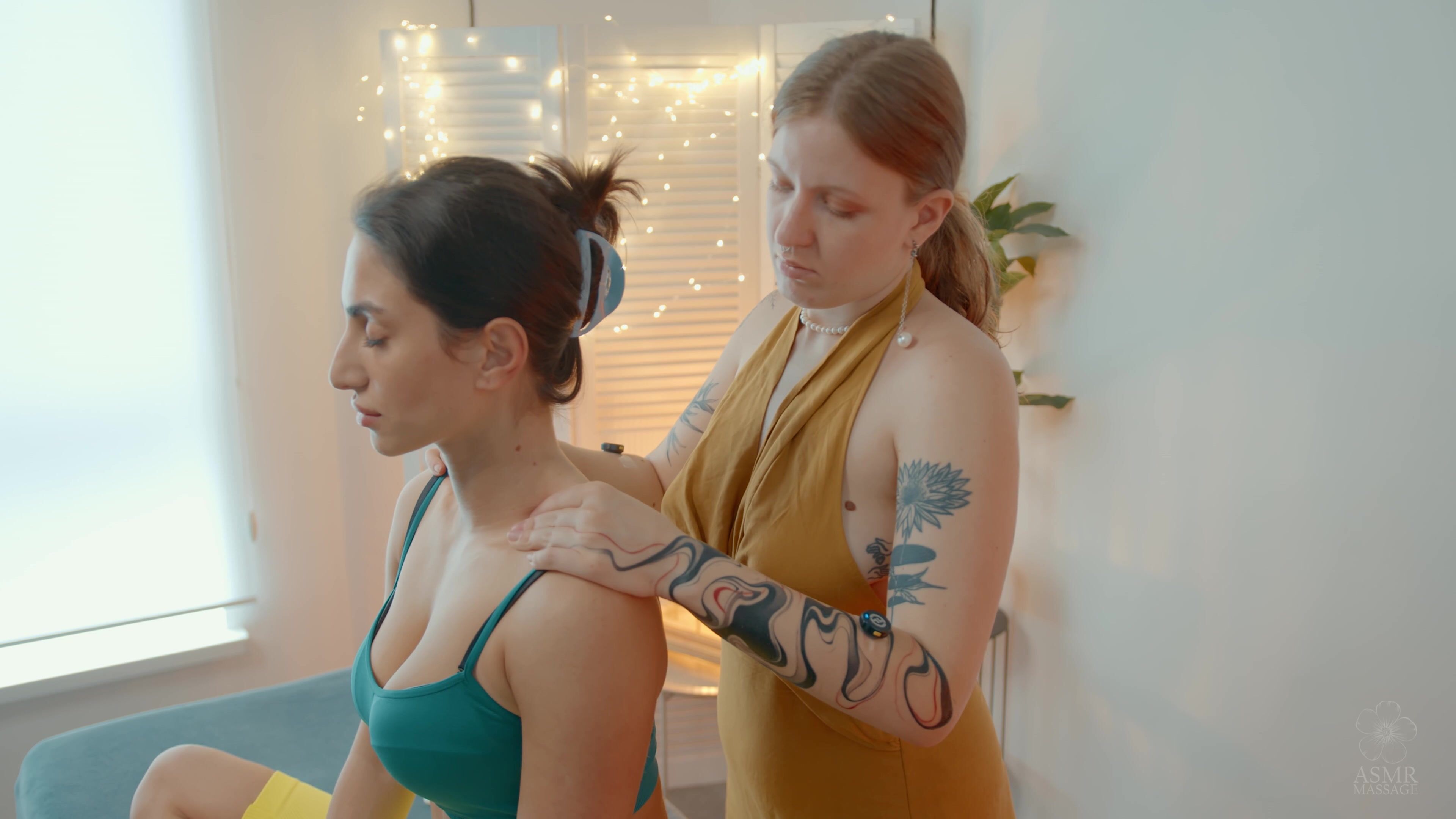 Relaxing Shoulders Massage by Yolana to Nisa