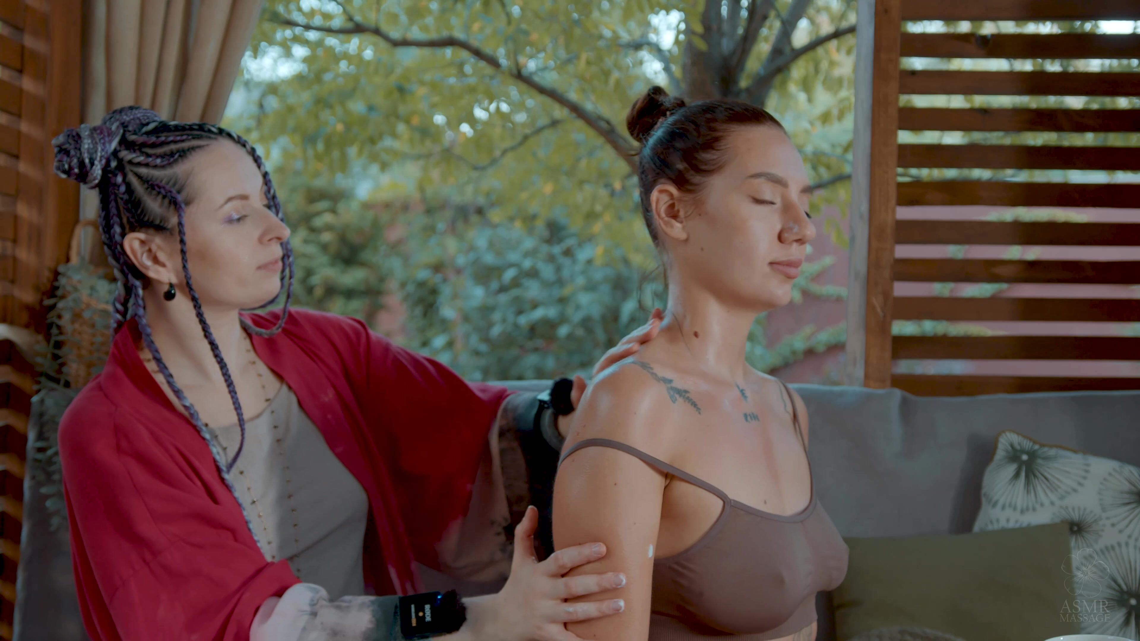 Relaxing Shoulders Massage Outdoor on BackYard by Anna to Sandy